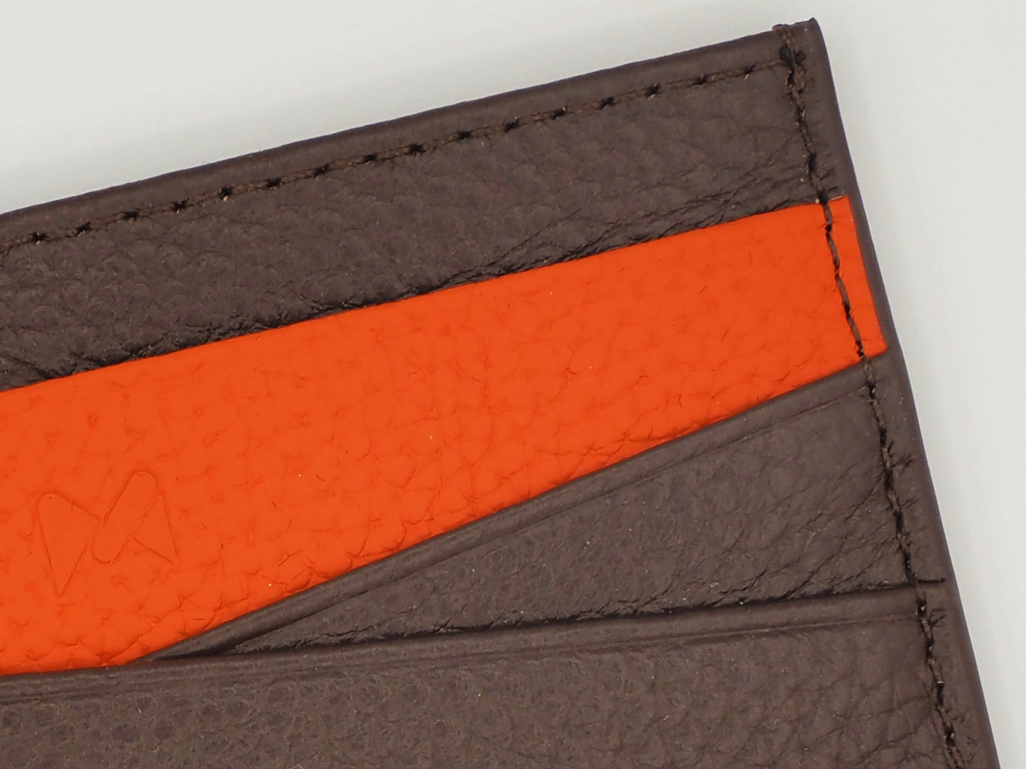 MENATI – Compact Essentials Collection - Coffee Brown